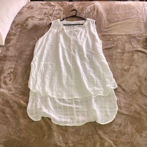 3x sleeveless top